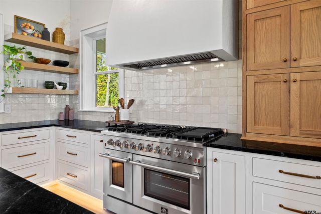 1915 Magnolia Trail, Tyler, TX 75703