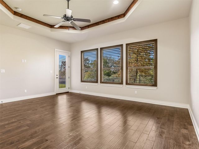 121 Wagon Gap CT, Bastrop, TX 78602