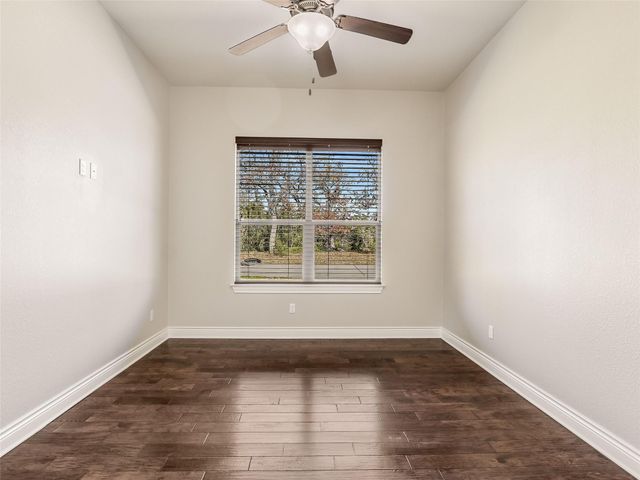 121 Wagon Gap CT, Bastrop, TX 78602