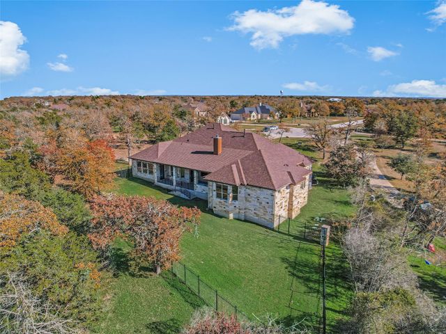 121 Wagon Gap CT, Bastrop, TX 78602