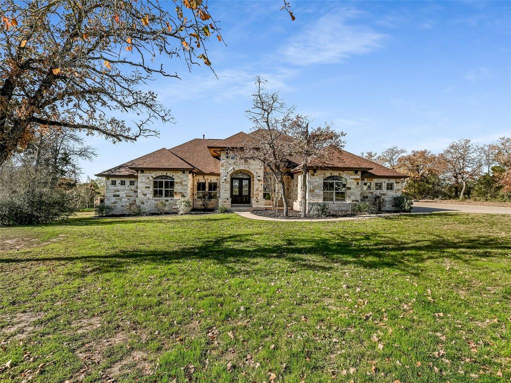 121 Wagon Gap CT, Bastrop, TX 78602