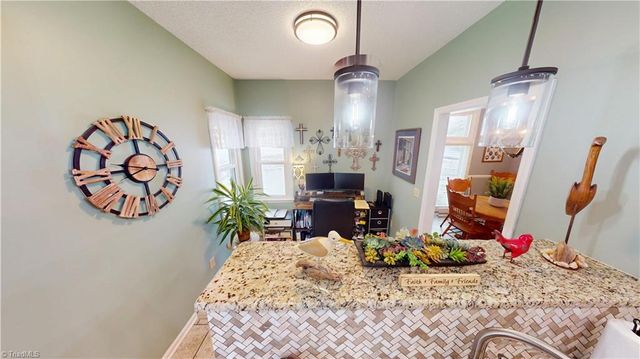 713 Old Barn Circle, Pilot Mountain, NC 27041