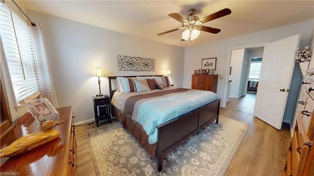 713 Old Barn Circle, Pilot Mountain, NC 27041