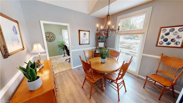 713 Old Barn Circle, Pilot Mountain, NC 27041