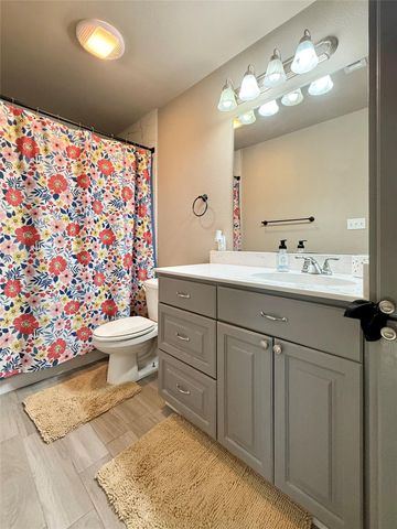 635 Windmill Way, Vidor, TX 77662