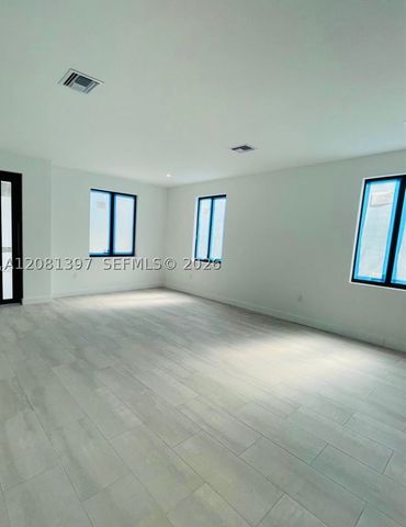 309 NW 7th Ct 1, Hallandale Beach, FL 33009