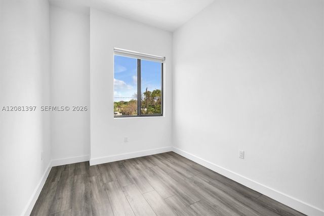 309 NW 7th Ct 1, Hallandale Beach, FL 33009