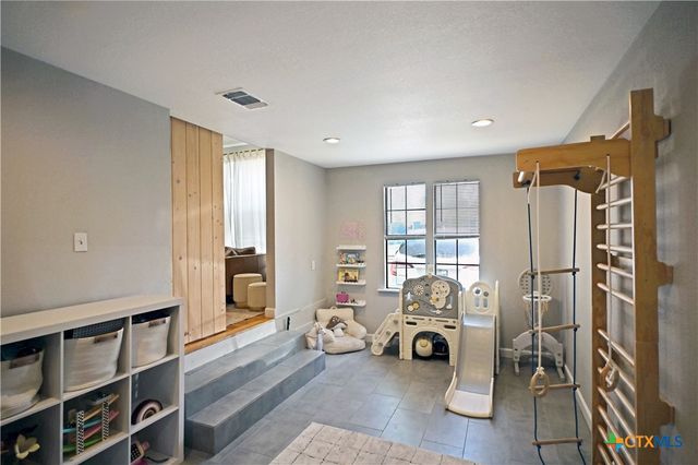 315 Winburn Avenue, Schertz, TX 78154