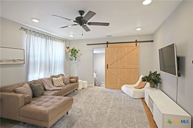 315 Winburn Avenue, Schertz, TX 78154