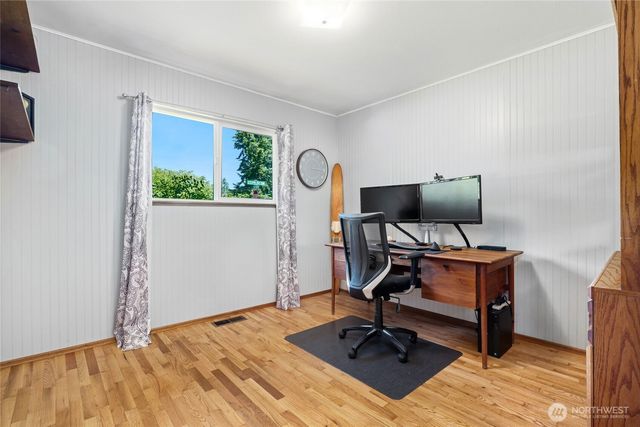 3902 222nd Street SW, Mountlake Terrace, WA 98043