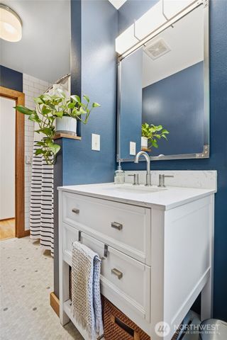 3902 222nd Street SW, Mountlake Terrace, WA 98043