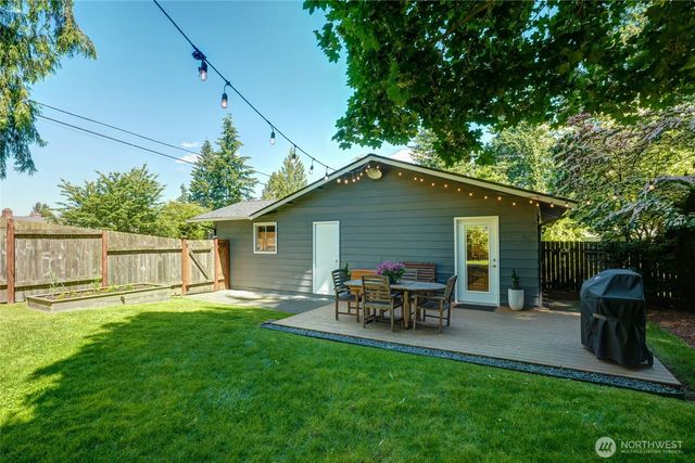 3902 222nd Street SW, Mountlake Terrace, WA 98043