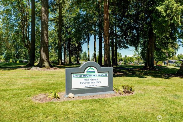 3902 222nd Street SW, Mountlake Terrace, WA 98043