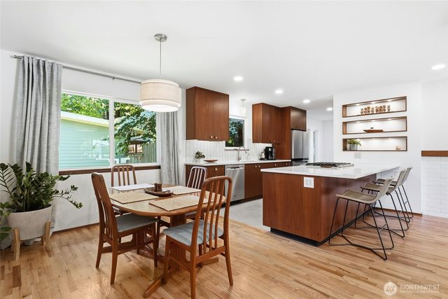 3902 222nd Street SW, Mountlake Terrace, WA 98043
