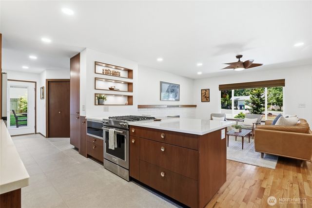 3902 222nd Street SW, Mountlake Terrace, WA 98043