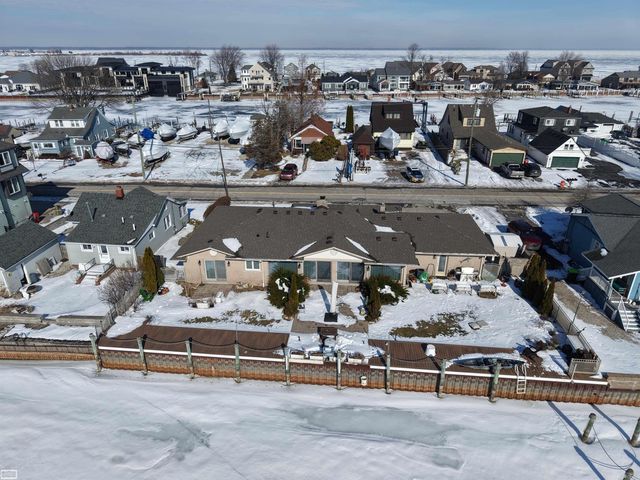 32680 S River Road, Harrison Twp, MI 48045