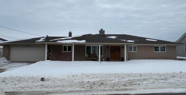 32680 S River Road, Harrison Twp, MI 48045