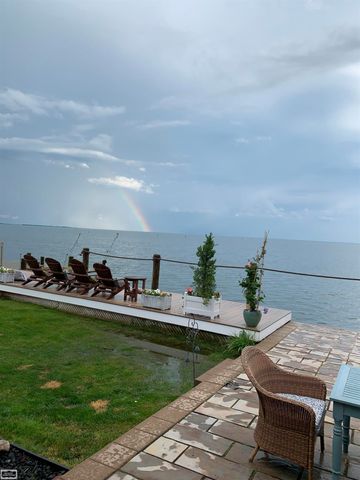 32680 S River Road, Harrison Twp, MI 48045