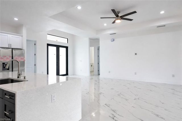 811 Dartmouth CT, Lehigh Acres, FL 33974