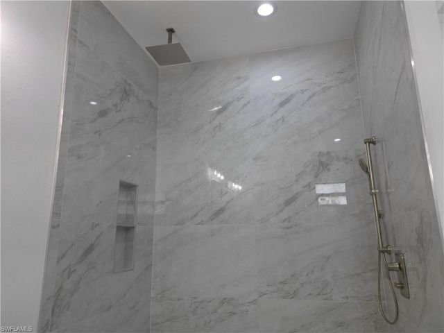 811 Dartmouth CT, Lehigh Acres, FL 33974