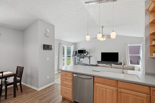 7900 Leaview Drive, Columbus, OH 43235
