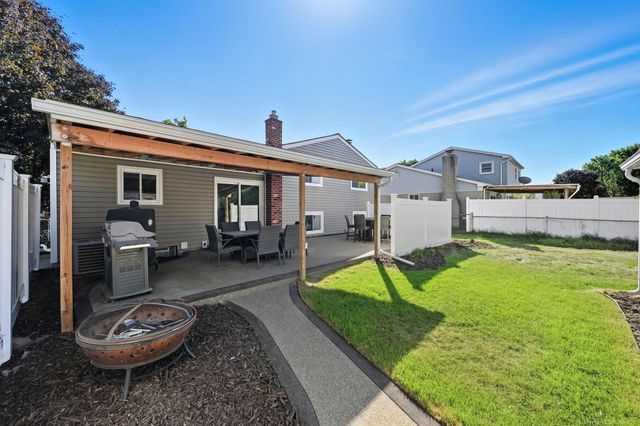 43263 Hartwick Drive, Sterling Heights, MI 48313