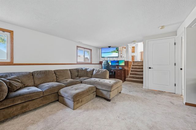 43263 Hartwick Drive, Sterling Heights, MI 48313