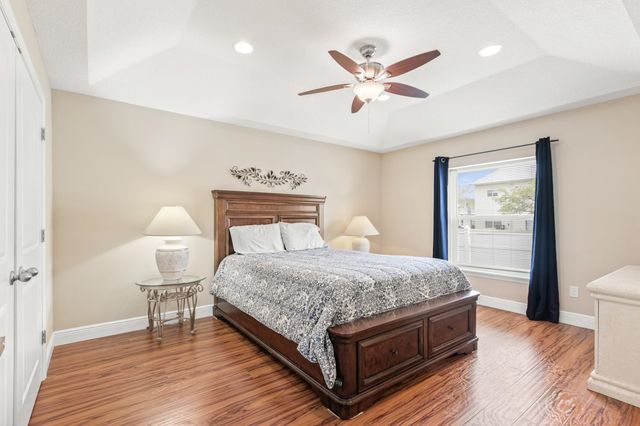 32 S Comares Ave, St Augustine, FL 32080