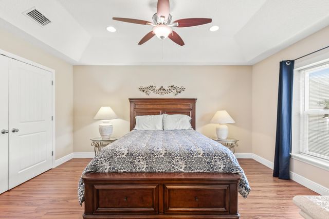 32 S Comares Ave, St Augustine, FL 32080