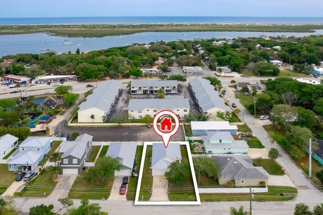 32 S Comares Ave, St Augustine, FL 32080