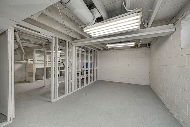 3135 Kentucky Avenue, Indianapolis, IN 46221