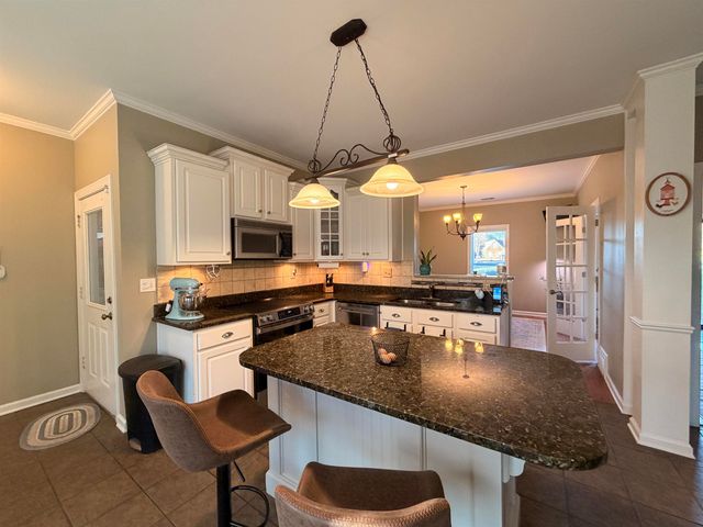 30 WOODMONT DR, Eads, TN 38028