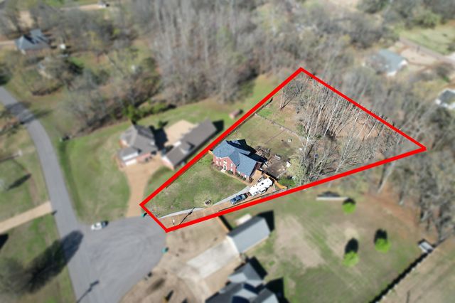 30 WOODMONT DR, Eads, TN 38028