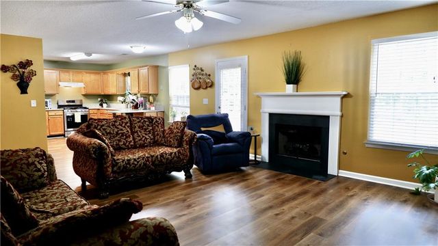 8430 Cyprus Ridge Way, Douglasville, GA 30134