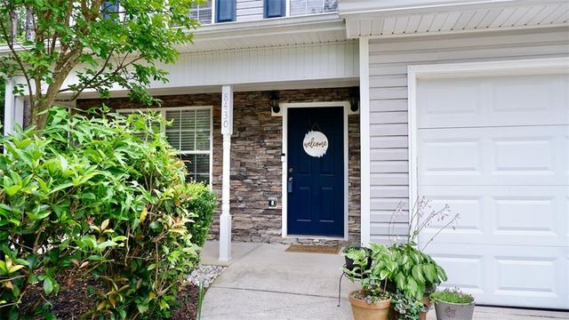 8430 Cyprus Ridge Way, Douglasville, GA 30134