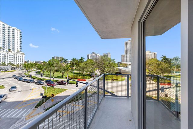 1770 S Young Circle 414, Hollywood, FL 33020