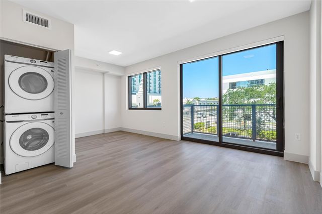 1770 S Young Circle 414, Hollywood, FL 33020