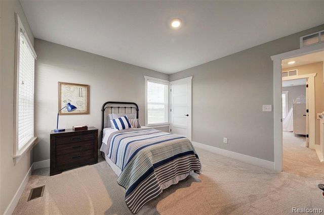 MOH 124 Gambrel Lane Drive, Howell, MI 48843