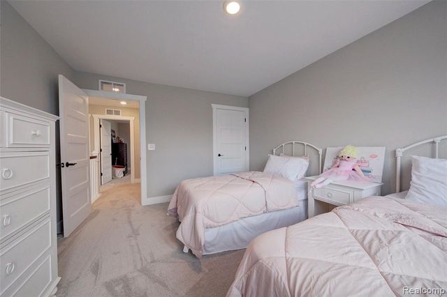 MOH 124 Gambrel Lane Drive, Howell, MI 48843