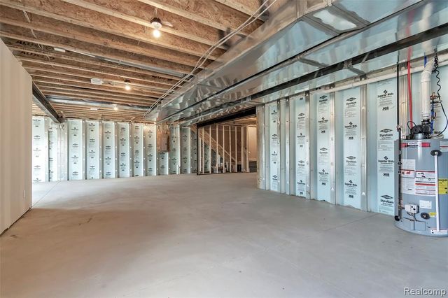 MOH 124 Gambrel Lane Drive, Howell, MI 48843