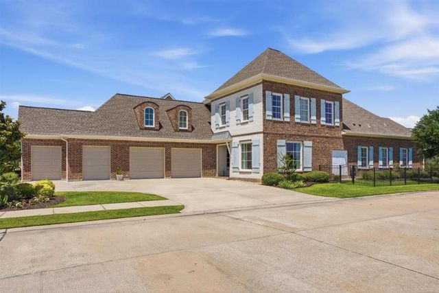 5847 Lakeview Lane, Lake Charles, LA 70605