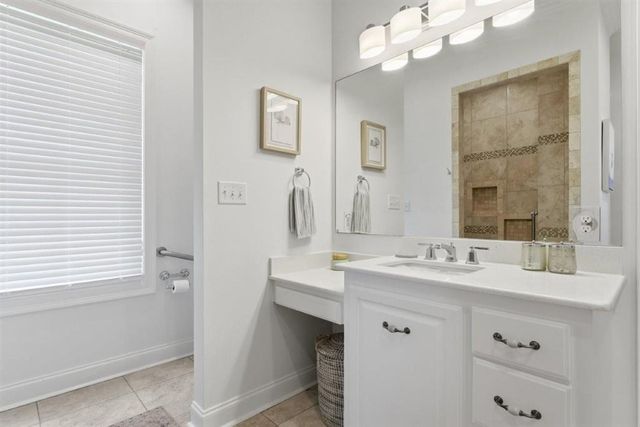5847 Lakeview Lane, Lake Charles, LA 70605