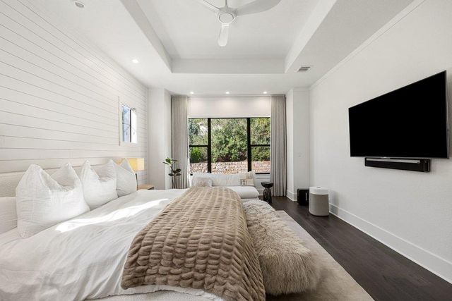 211 Ringtail Stream DR, Austin, TX 78738