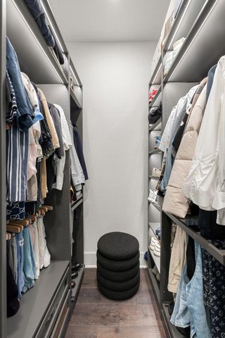 211 Ringtail Stream DR, Austin, TX 78738