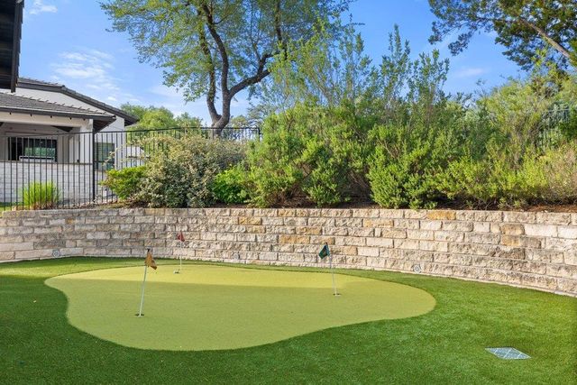 211 Ringtail Stream DR, Austin, TX 78738