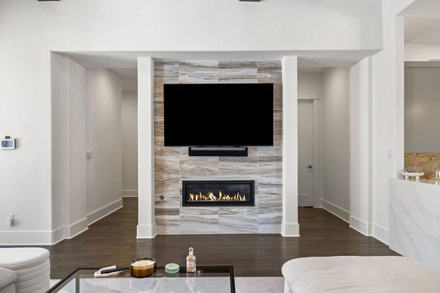 211 Ringtail Stream DR, Austin, TX 78738