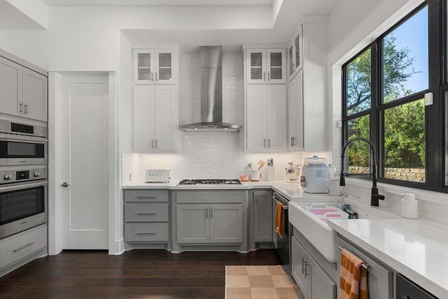 211 Ringtail Stream DR, Austin, TX 78738