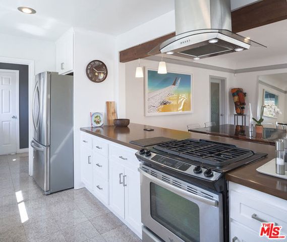 4915 West Boulevard, View Park, CA 90043