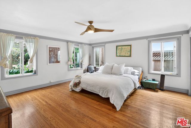 4915 West Boulevard, View Park, CA 90043