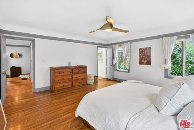 4915 West Boulevard, View Park, CA 90043